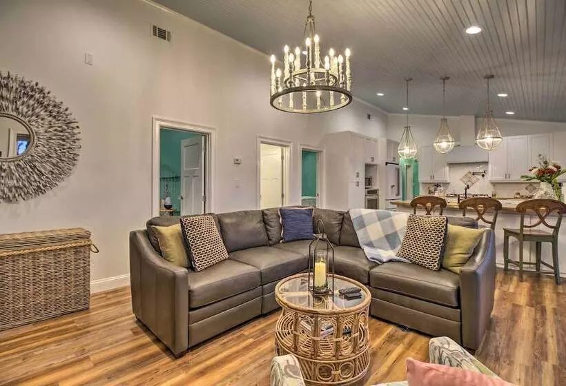 Colonels Island Haven: Panoramic Water Views