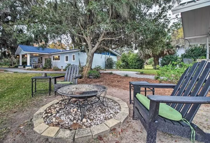 Colonels Island Haven: Panoramic Water Views