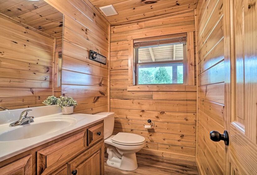 Cozy Cabin Living By Lake Chatuge W/ Covered Patio