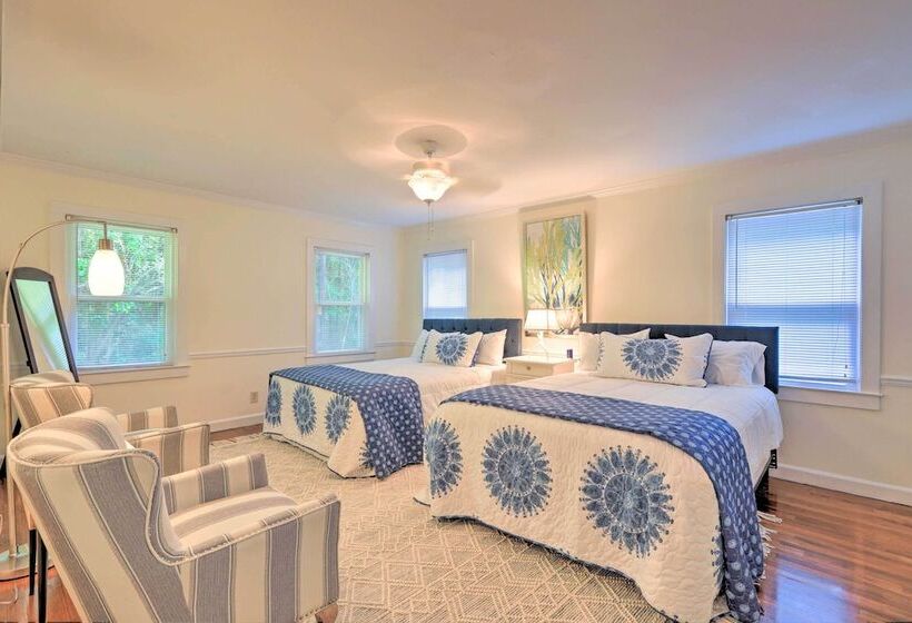 Cozy Jonesboro Abode W/ Yard 18 Mi To Dtwn!