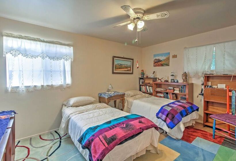 Cozy Tucson House W/ Patio & Catalina Mtn Views!