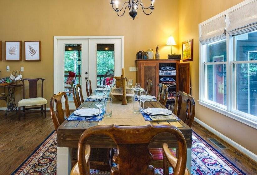 Dog Friendly Dahlonega Home W/ Private Fire Pit!