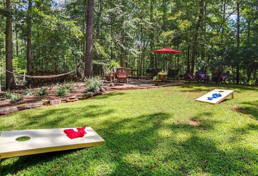 Dog Friendly Dahlonega Home W/ Private Fire Pit!