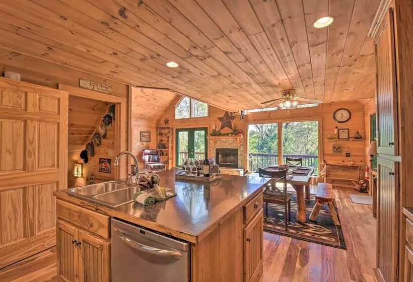 Dreamy Ellijay Resort Cabin W/ Game Room & Decks!