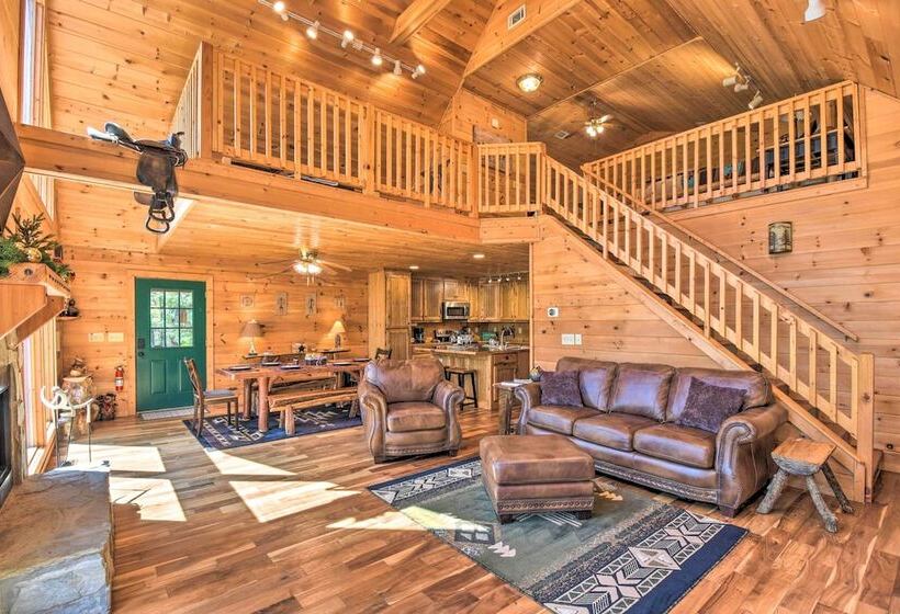Dreamy Ellijay Resort Cabin W/ Game Room & Decks!
