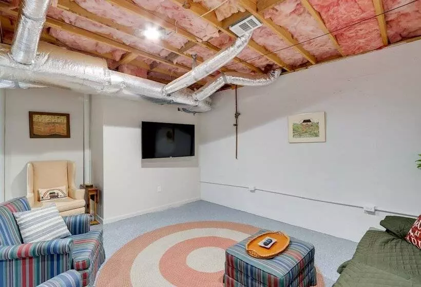 Family Friendly Jasper Cabin With Deck!