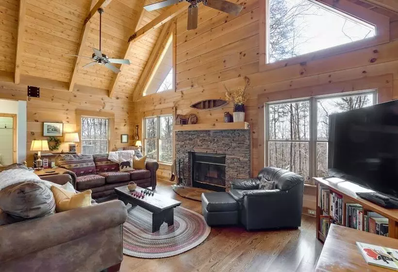 Family Friendly Jasper Cabin With Deck!