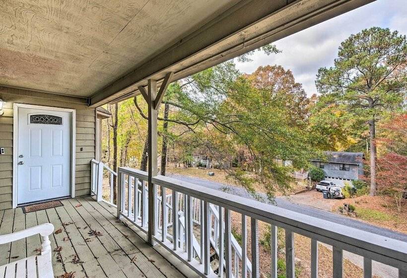 Family Friendly Marietta Home W/ Yard & Porch