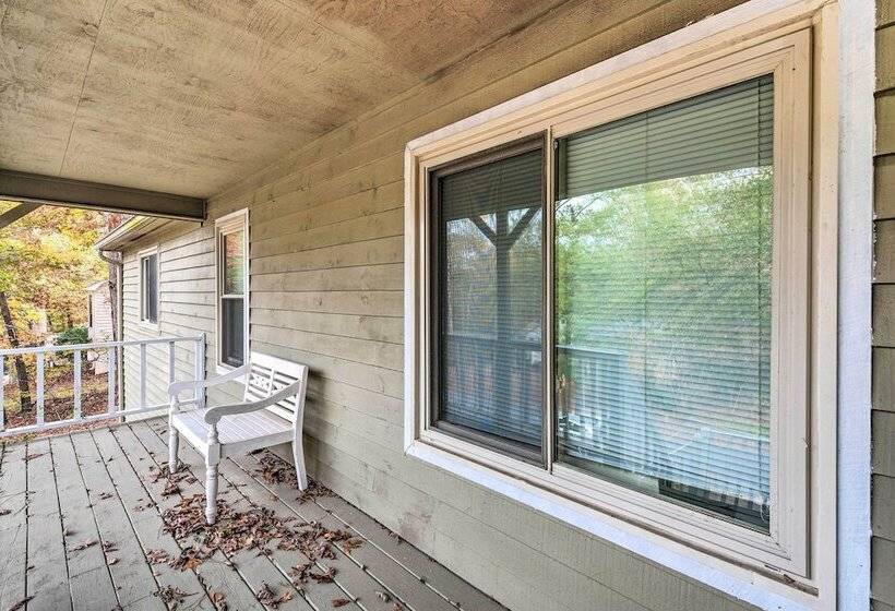 Family Friendly Marietta Home W/ Yard & Porch