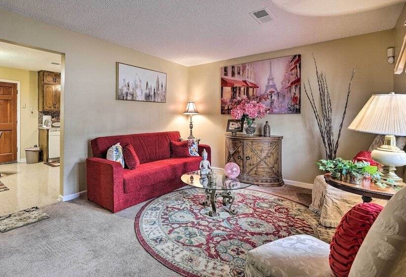 Family Home Near Panola Mountain State Park!