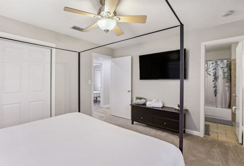 Gainesville Home W/ Fire Pit, 4 Mi To Uf Campus!