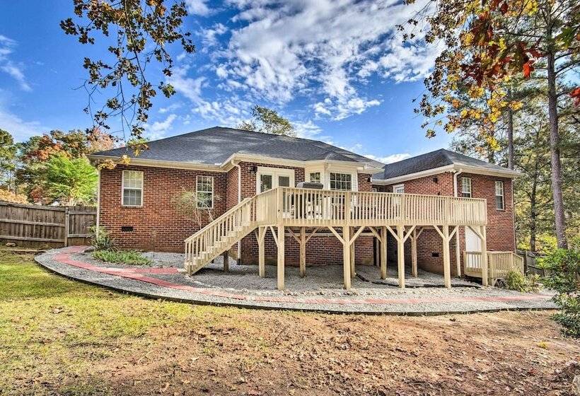 Gorgeous Evans Retreat < 14 Mi To Augusta!