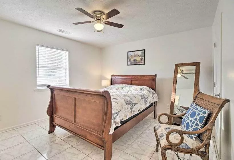 Home ~ 7 Miles To Savannah Historic District!