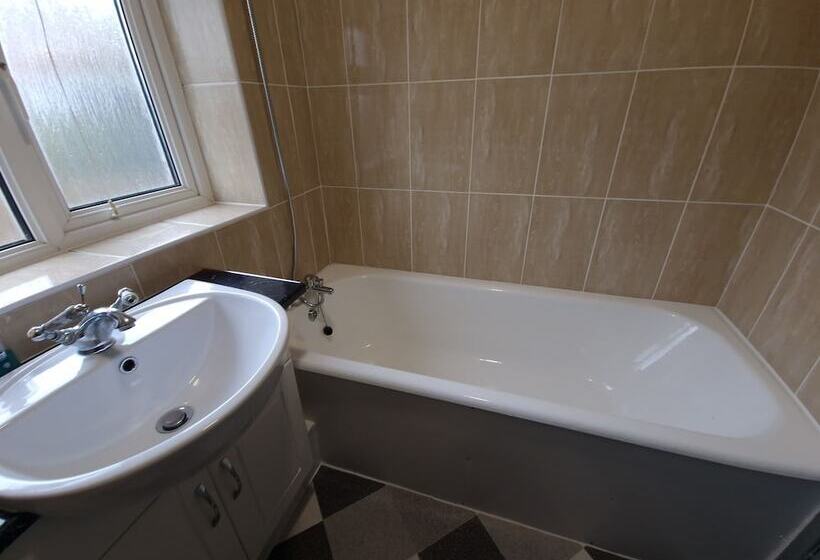 فندق Walker Lodge