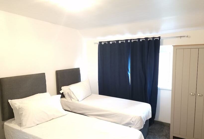 فندق Walker Lodge