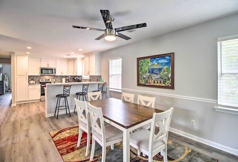 Ideally Located Luxe Beach House On Tybee Island