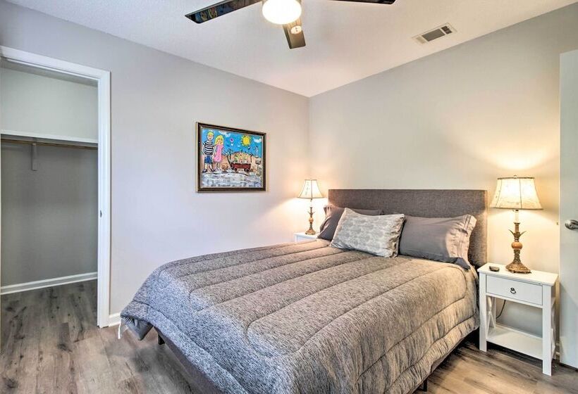 Ideally Located Luxe Beach House On Tybee Island