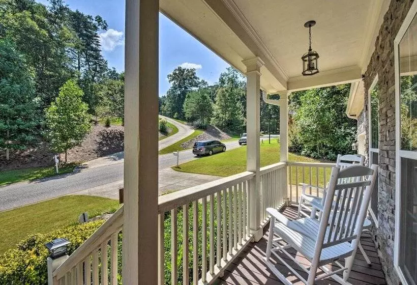 Home W/ Deck ~ 7 Mi To Downtown Dahlonega!