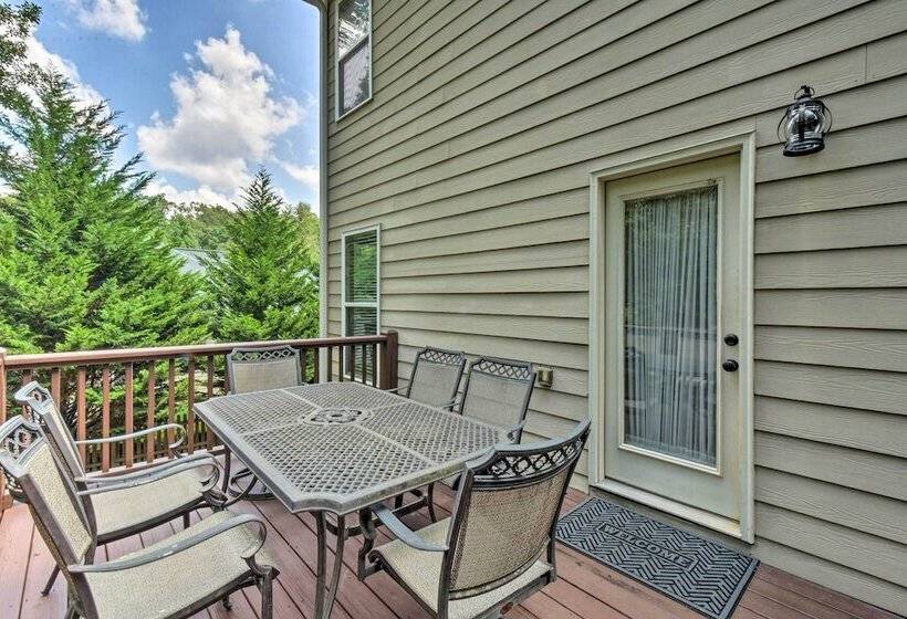 Home W/ Deck ~ 7 Mi To Downtown Dahlonega!