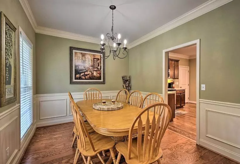 Home W/ Deck ~ 7 Mi To Downtown Dahlonega!