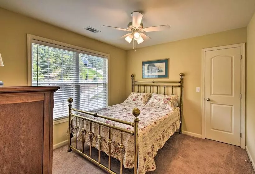 Home W/ Deck ~ 7 Mi To Downtown Dahlonega!