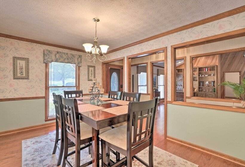 Inviting Duluth House W/ Deck 22 Mi To Atl!