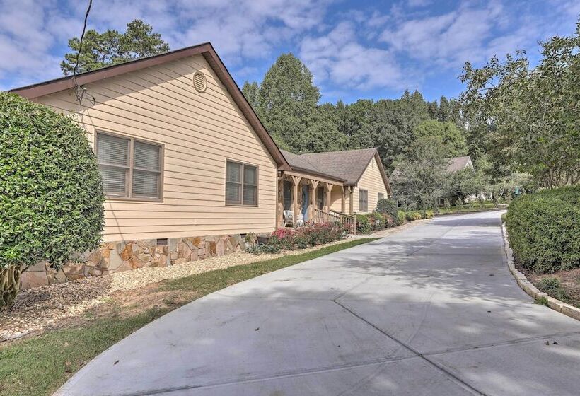 Inviting Duluth House W/ Deck 22 Mi To Atl!