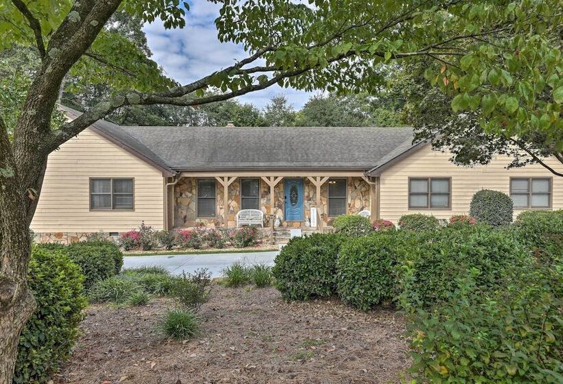 Inviting Duluth House W/ Deck 22 Mi To Atl!