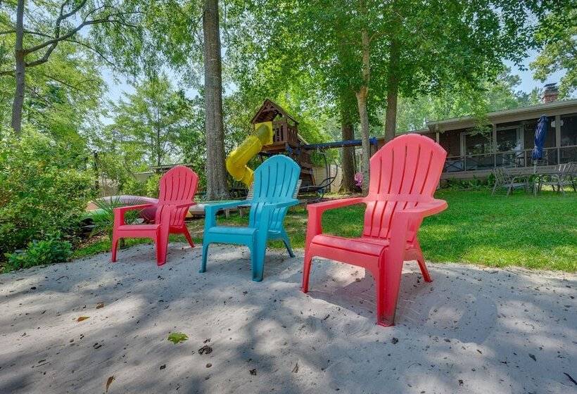 Lake Sinclair  Crooked Creek Cottage  W/ Fire Pit!