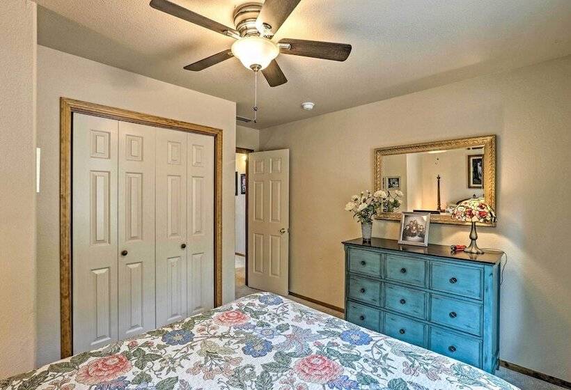 Lake Tahoe Shoreside Retreat: Stunning Lake Views!