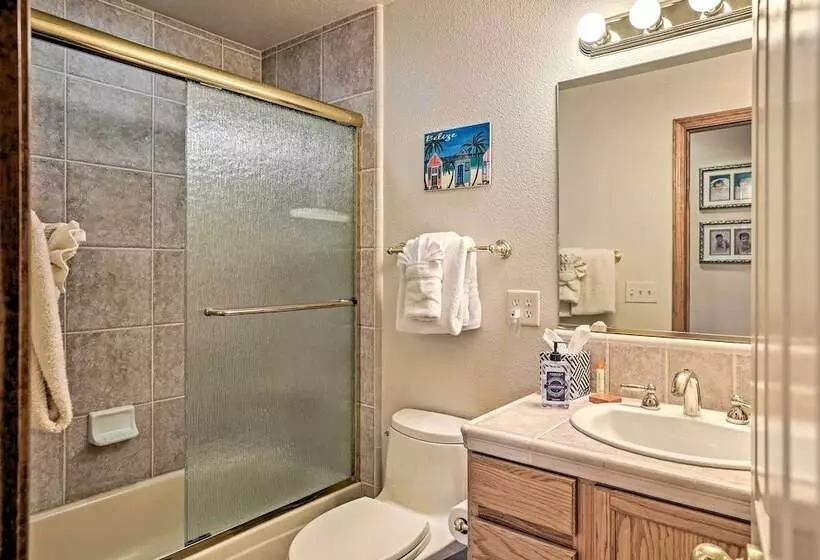 Lake Tahoe Shoreside Retreat: Stunning Lake Views!