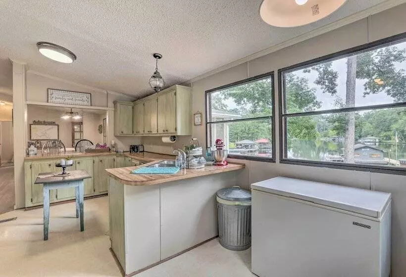 Lakeside Living: Sparta Retreat W/ Game Room!