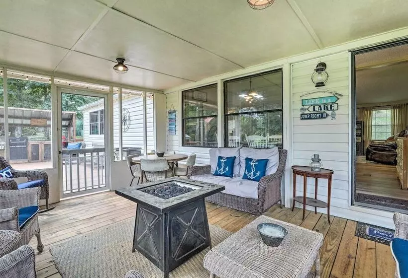 Lakeside Living: Sparta Retreat W/ Game Room!