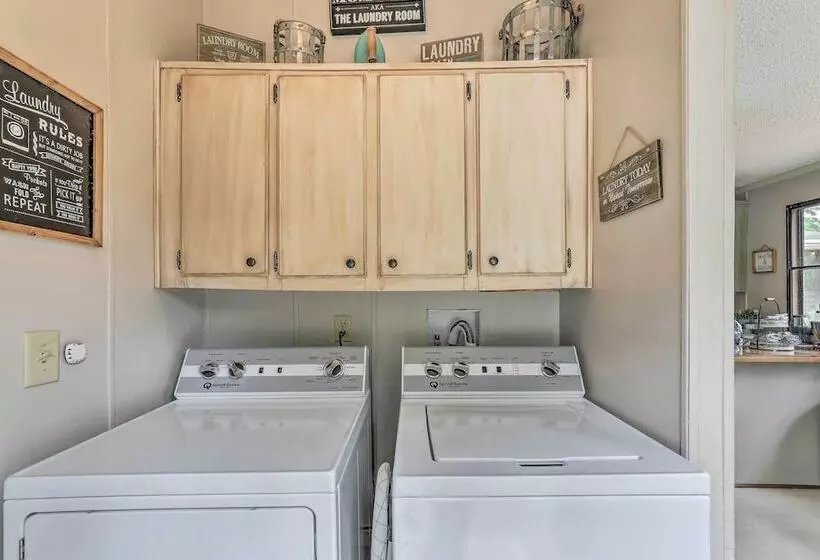 Lakeside Living: Sparta Retreat W/ Game Room!