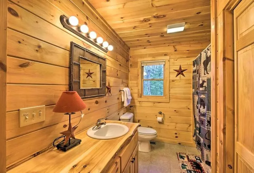 Long Pine Ridge Cabin W/ Luxury Amenities!