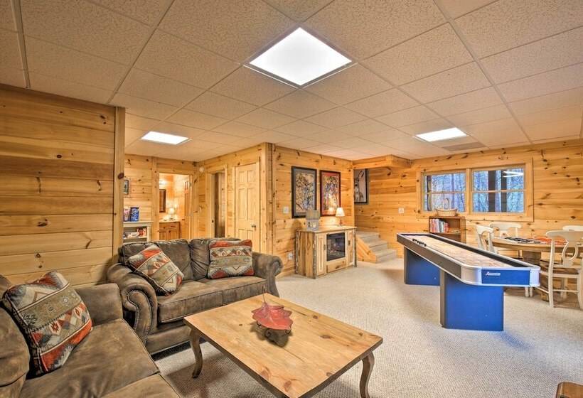 Long Pine Ridge  Cabin W/ Luxury Amenities!