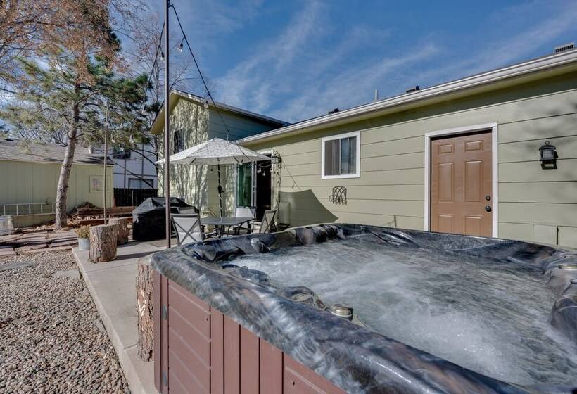 Loveland Home W/ Private Hot Tub + Wood Fireplace!