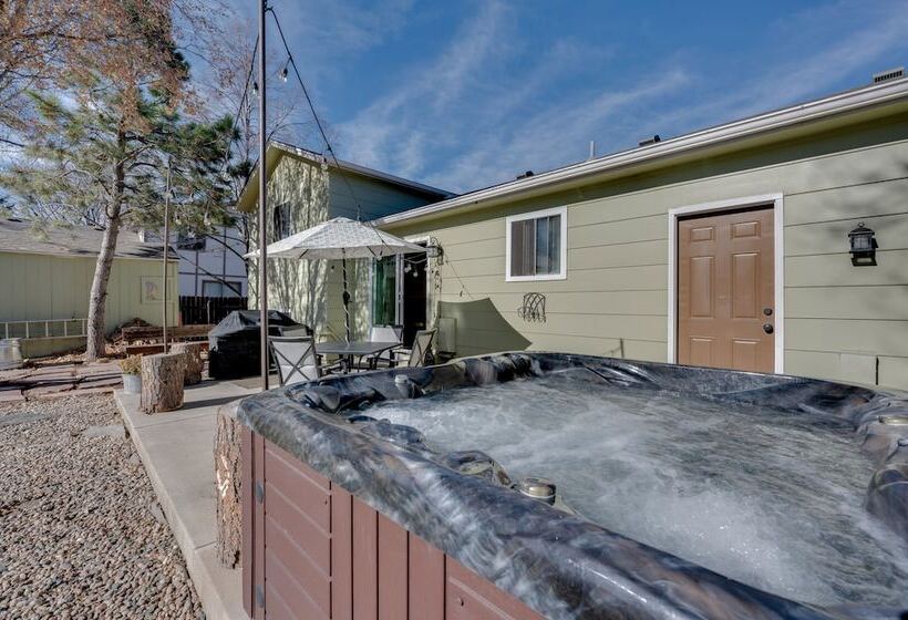 Loveland Home W/ Private Hot Tub + Wood Fireplace!