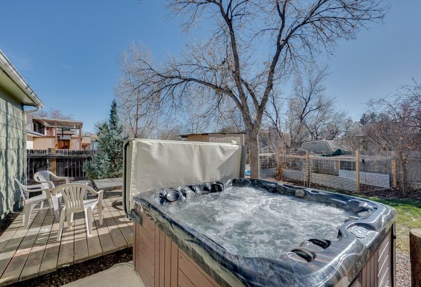 Loveland Home W/ Private Hot Tub + Wood Fireplace!