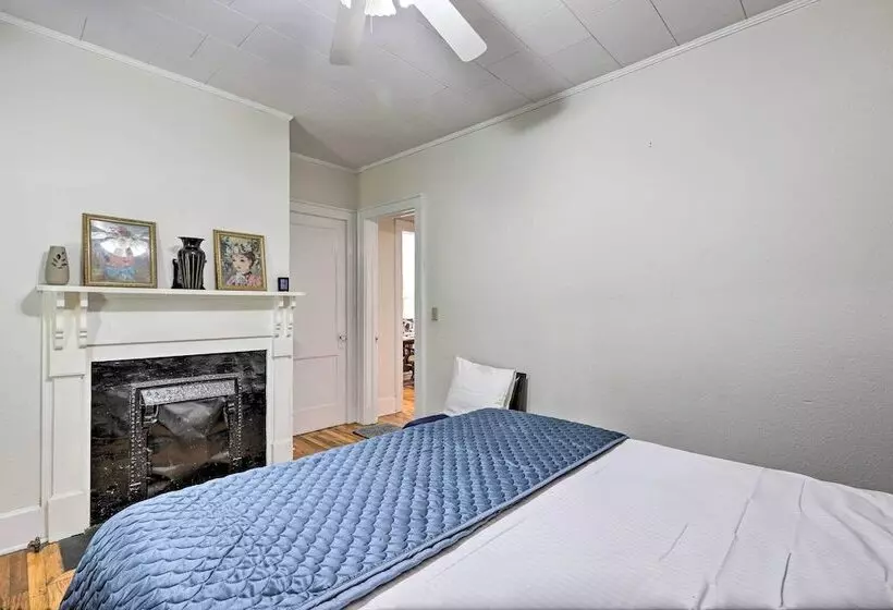 Main Street Home: 1 Mile To Callaway Gardens