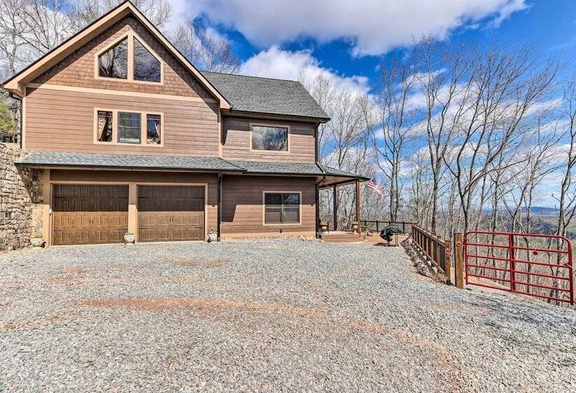 Mineral Bluff Cabin Near Lake Blue Ridge!