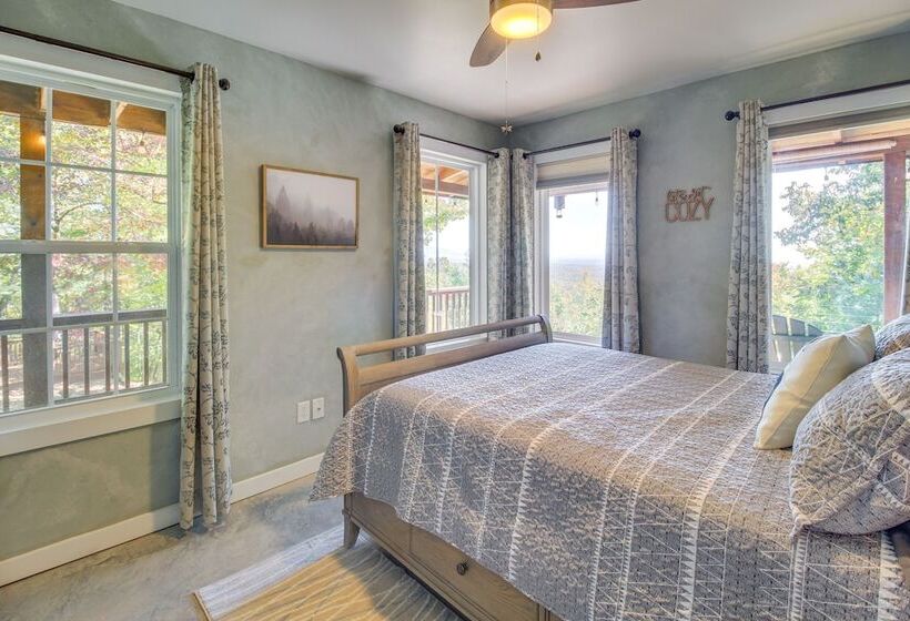 Mountaintop Cabin In Ellijay W/ Views & Fire Pit!