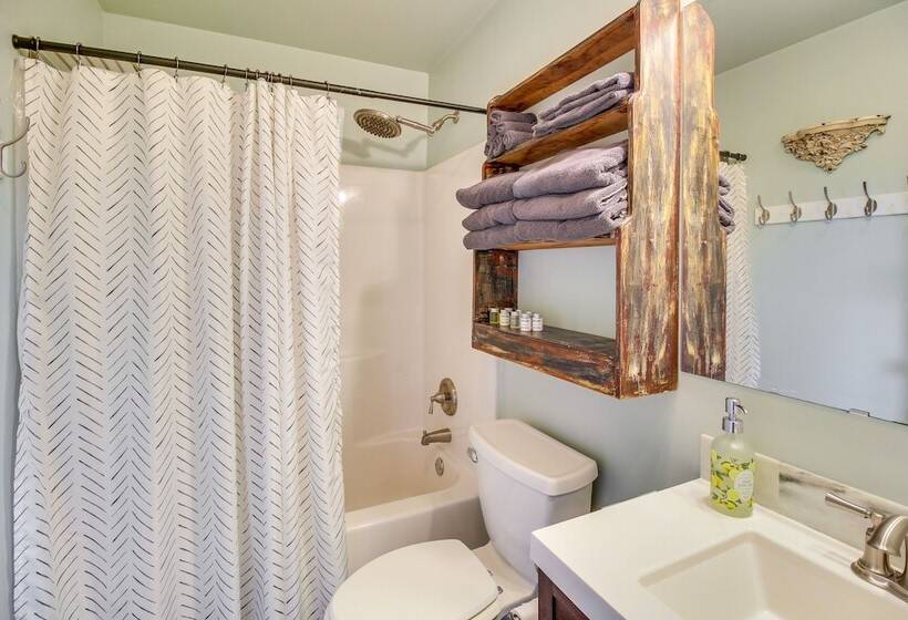 Mountaintop Cabin In Ellijay W/ Views & Fire Pit!