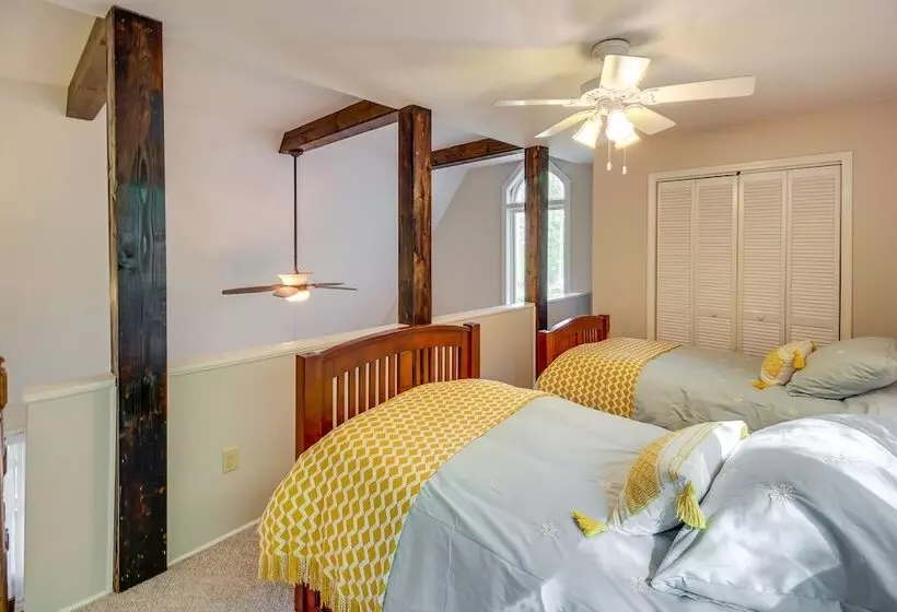 Peaceful Ellijay Home W/ Deck   Hike & Fish!