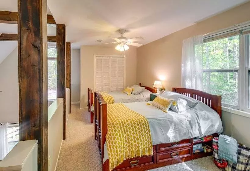 Peaceful Ellijay Home W/ Deck   Hike & Fish!