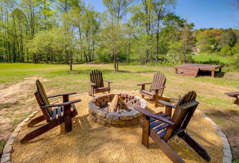 Peaceful Ellijay Home W/ Deck Hike & Fish!