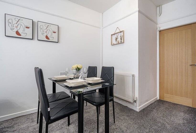 膳宿费 Next To Liverpool Station Stadium City