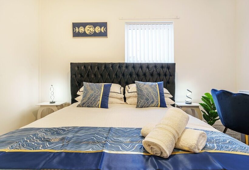 膳宿费 Next To Liverpool Station Stadium City