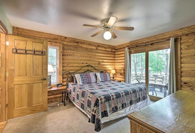 Pet Friendly Lake Oconee Cabin W/ Boat Dock!
