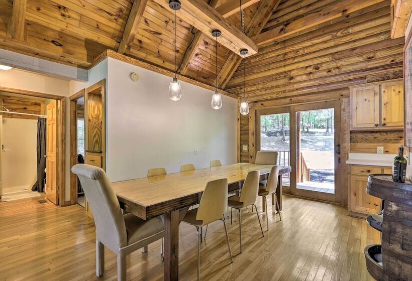 Pet Friendly Lake Oconee Cabin W/ Boat Dock!